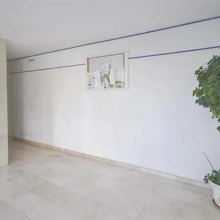 South Facing 2 Bedroom In Centre Albir *