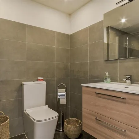 South Facing 2 Bedroom In Centre Albir Apartment *